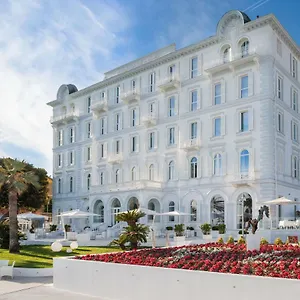 https://miramare-continental-palace.hotelitalianriviera.com